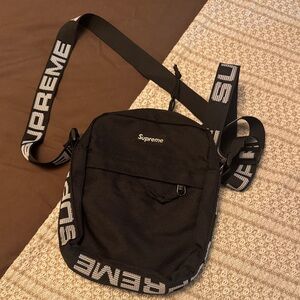 Supreme Black Messenger Bag